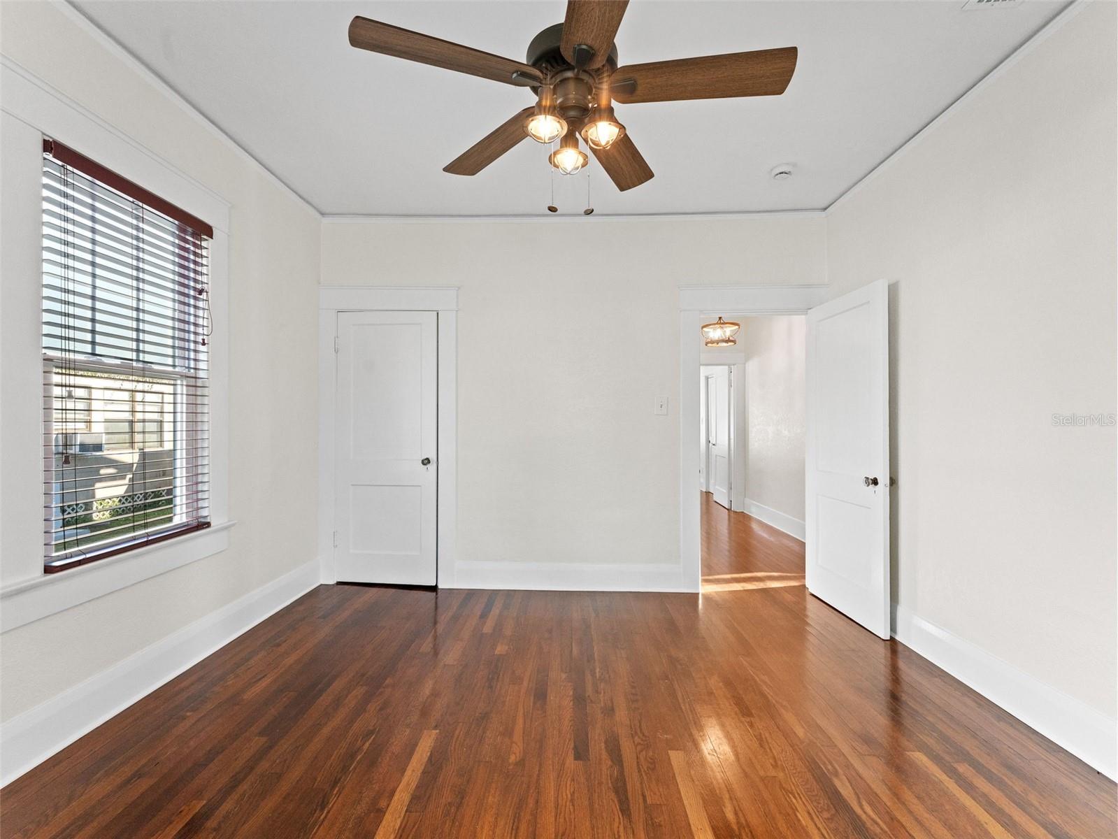 Image 23 of 38 For 924 Braddock Street