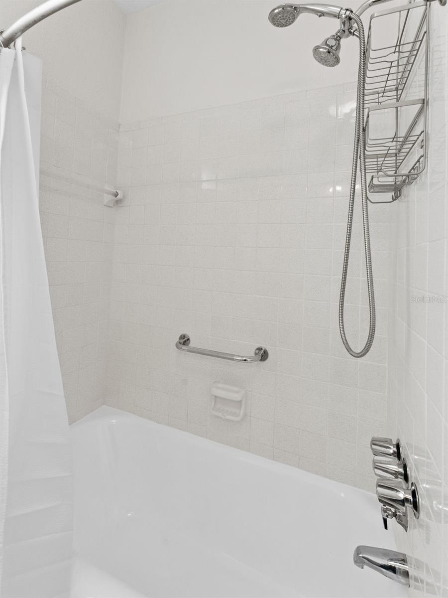 Image 31 of 38 For 924 Braddock Street