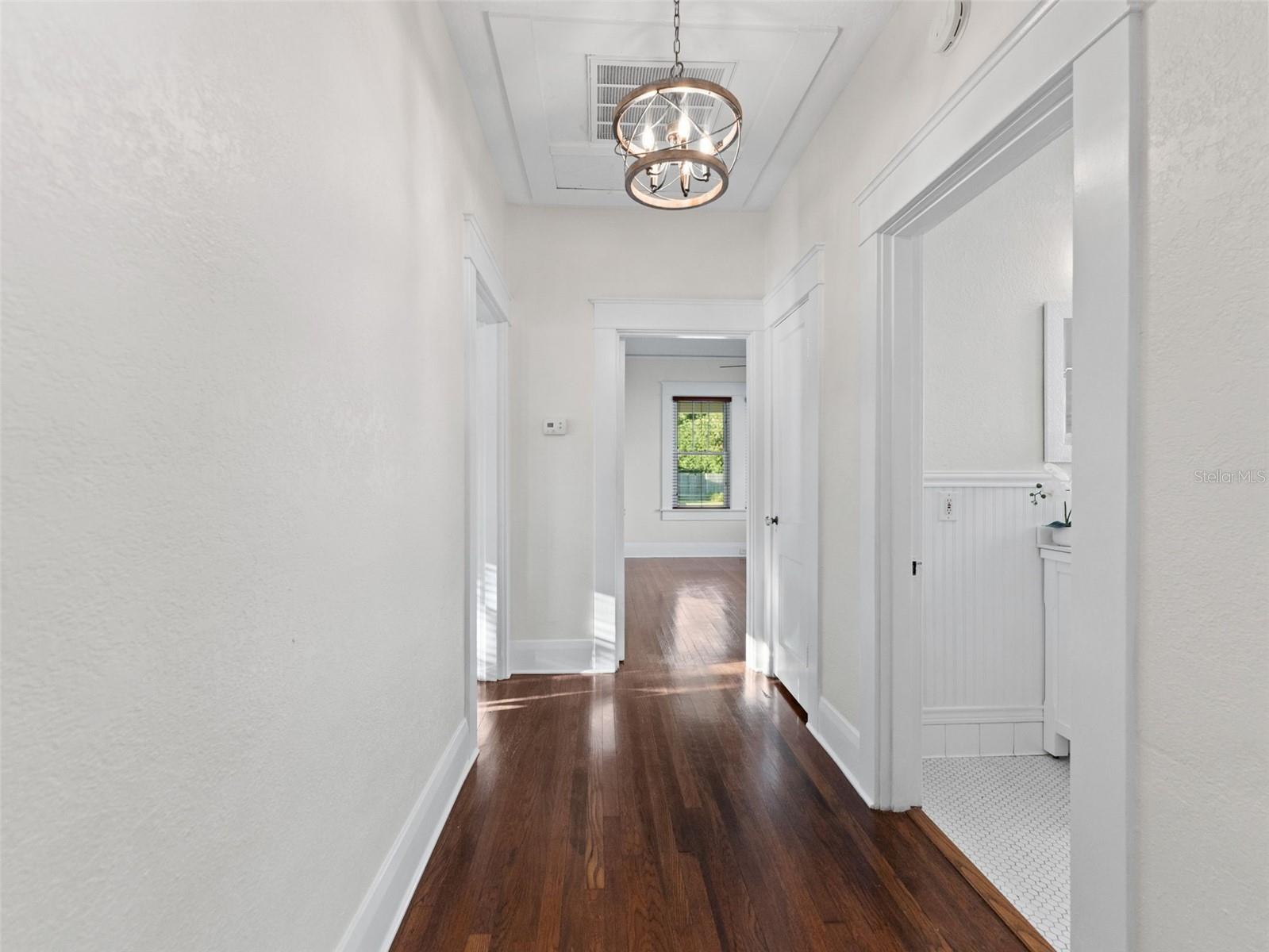 Image 32 of 38 For 924 Braddock Street