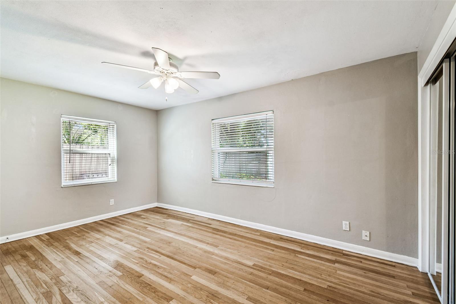 Image 16 of 36 For 4507 Lois Avenue