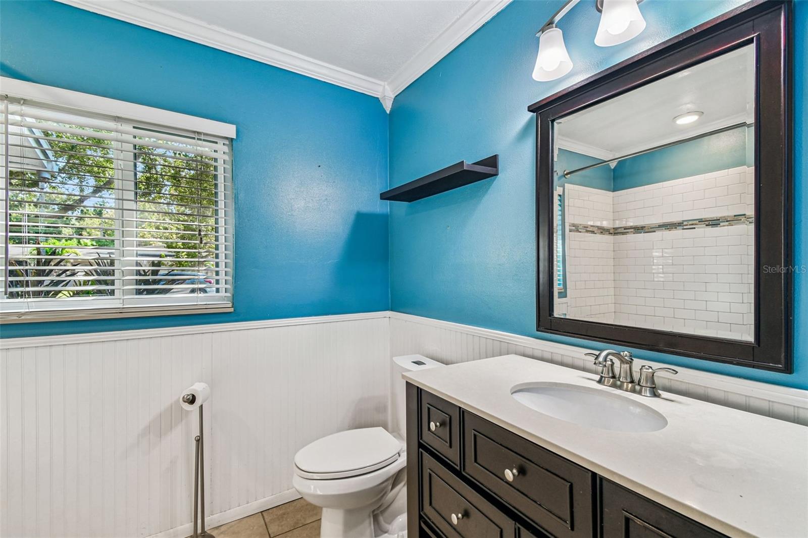 Image 23 of 36 For 4507 Lois Avenue