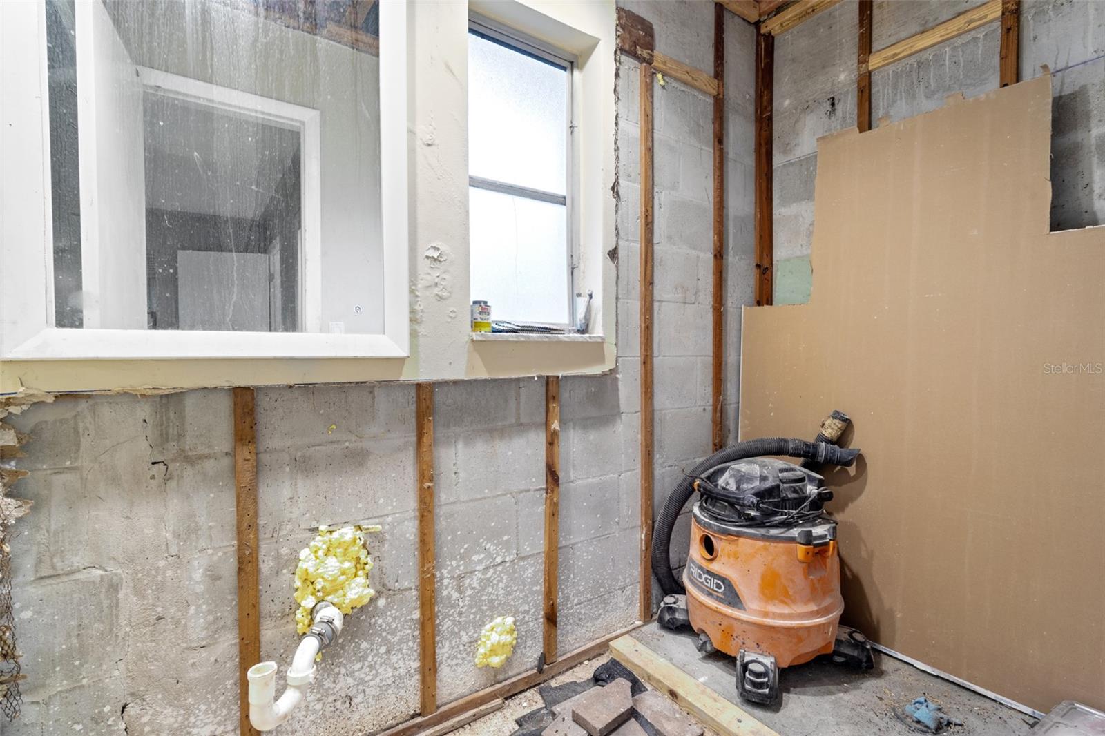 Image 15 of 23 For 715 1st Avenue Ne