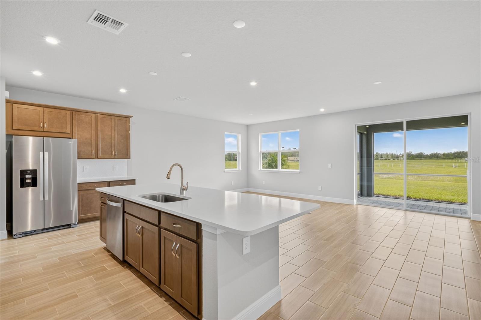 Image 13 of 41 For 12427 52nd Street E