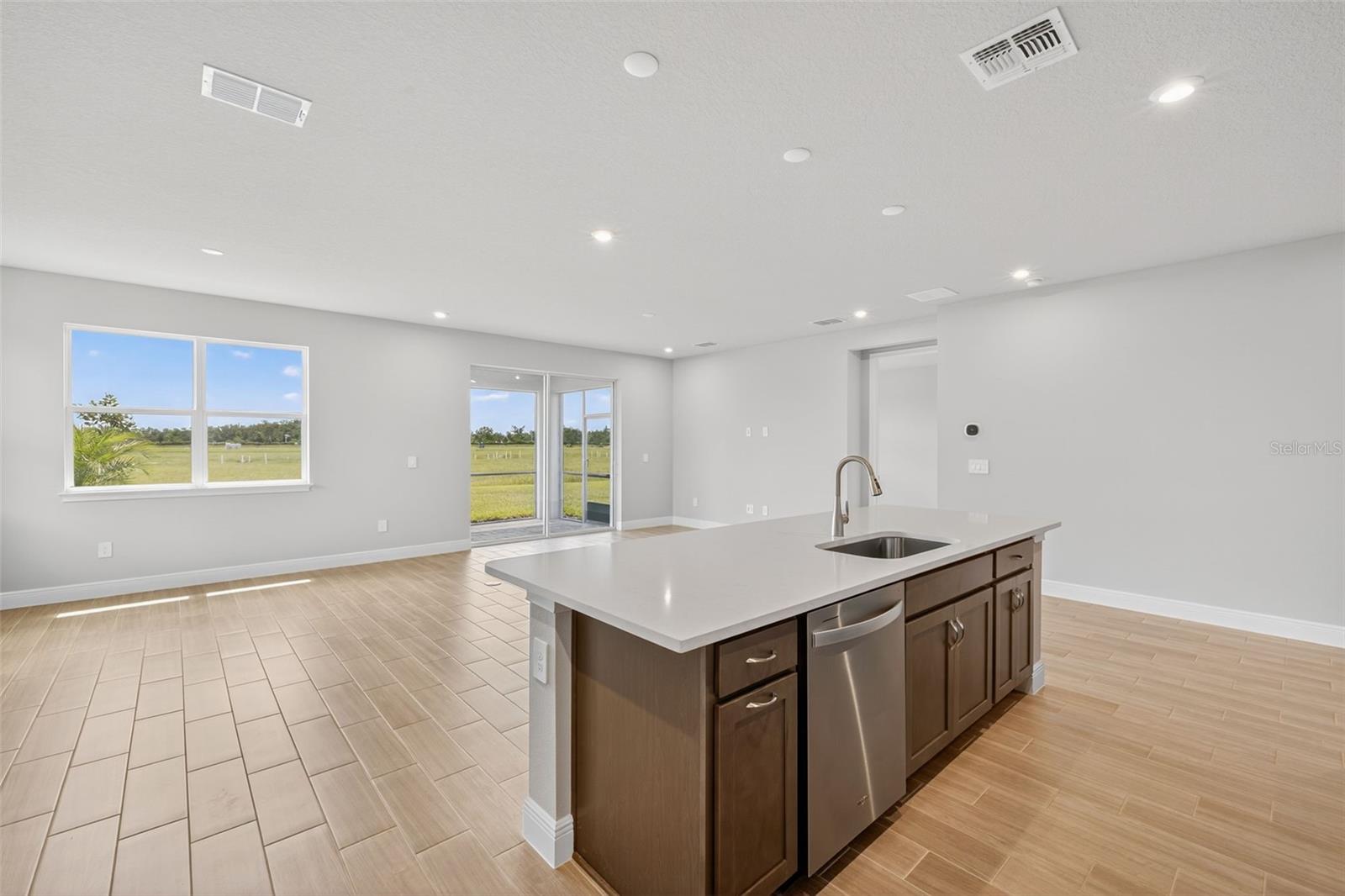 Image 14 of 41 For 12427 52nd Street E