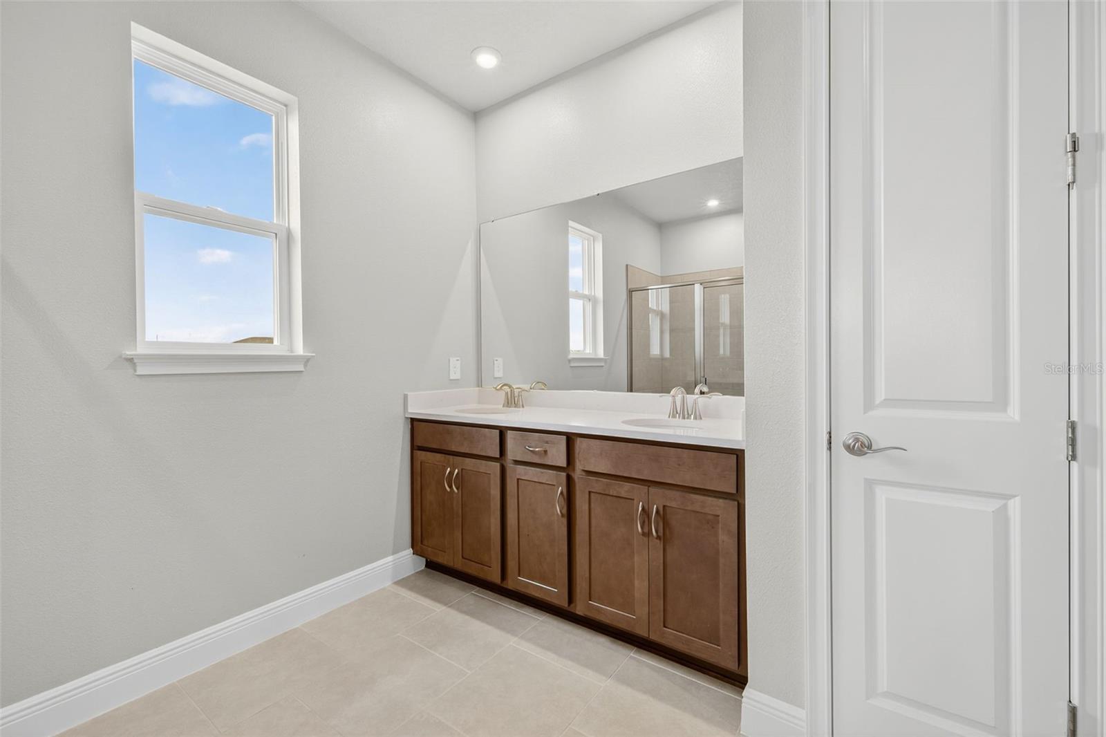 Image 18 of 41 For 12427 52nd Street E