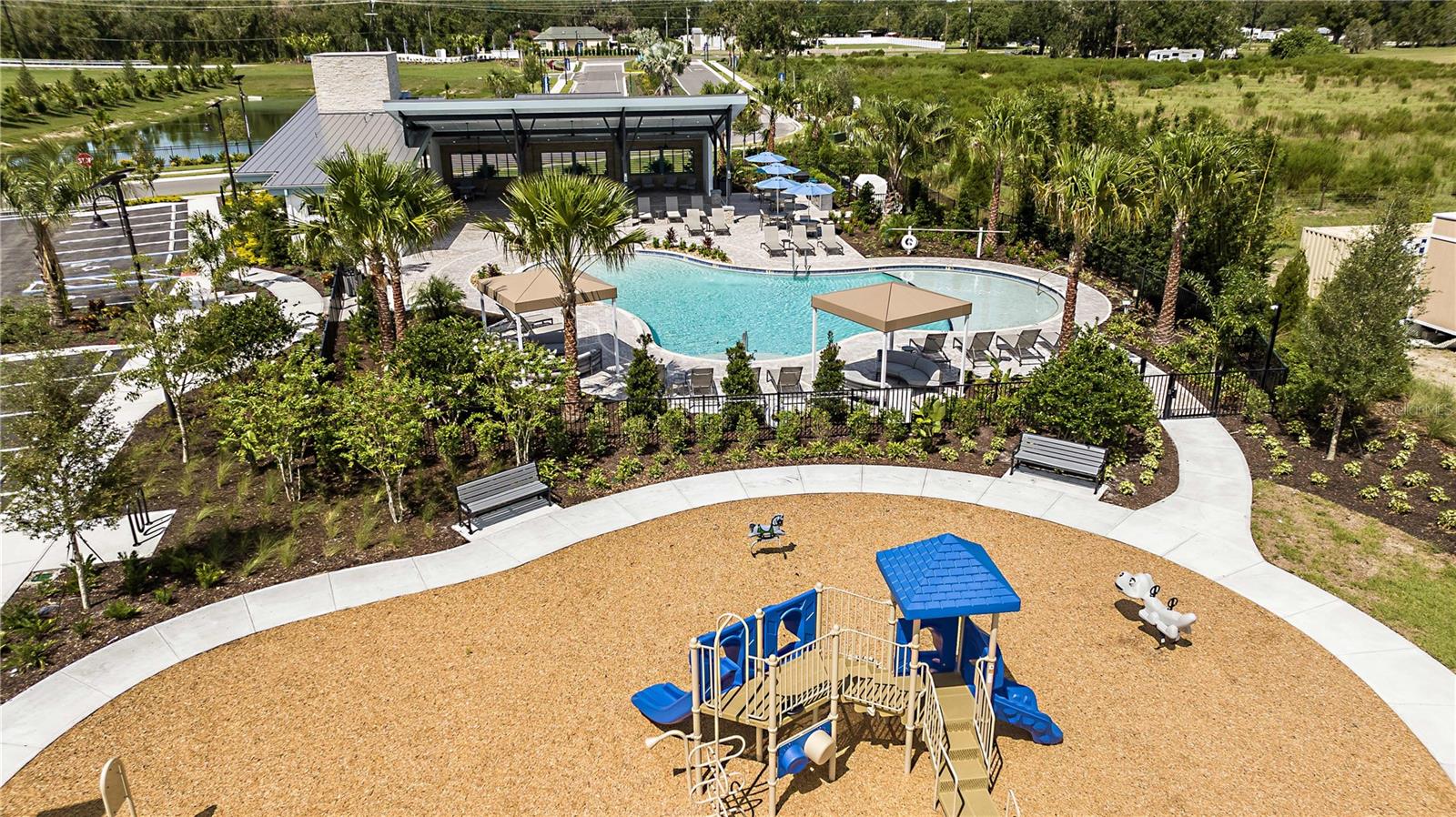 Image 31 of 41 For 12427 52nd Street E