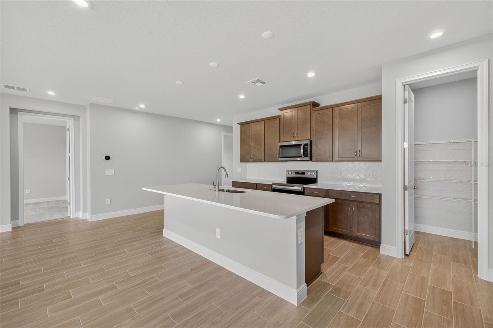 Image 9 of 41 For 12427 52nd Street E