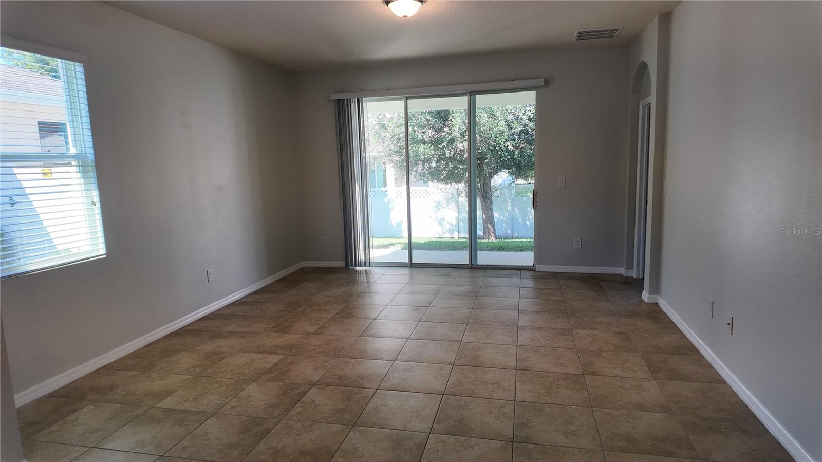 Image 10 of 28 For 7690 Timberview Loop