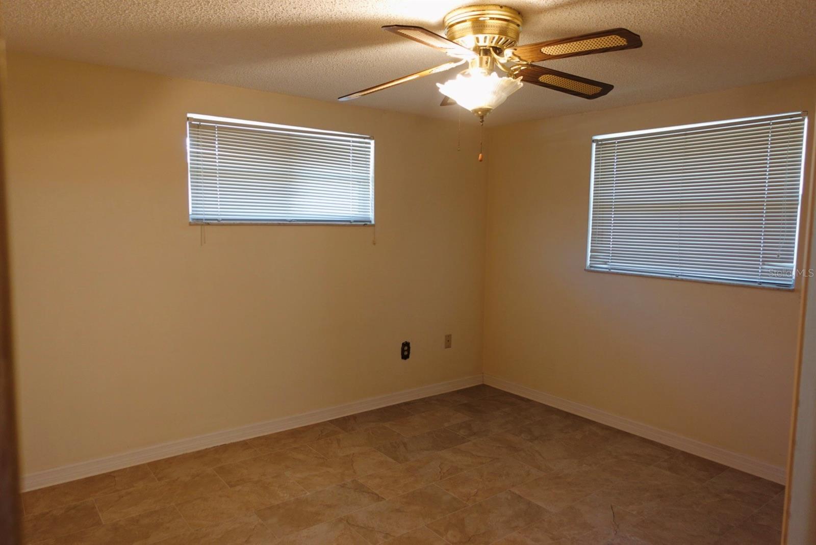 Image 21 of 34 For 8948 Saint Regis Lane