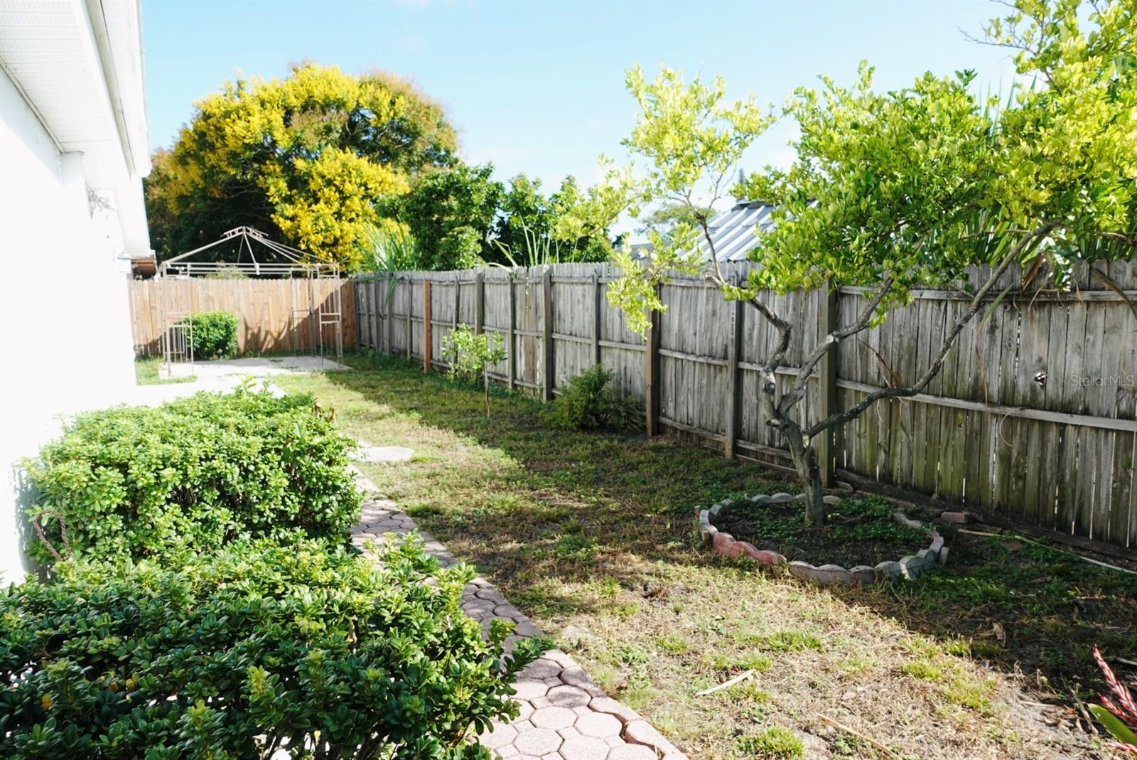 Image 31 of 34 For 8948 Saint Regis Lane