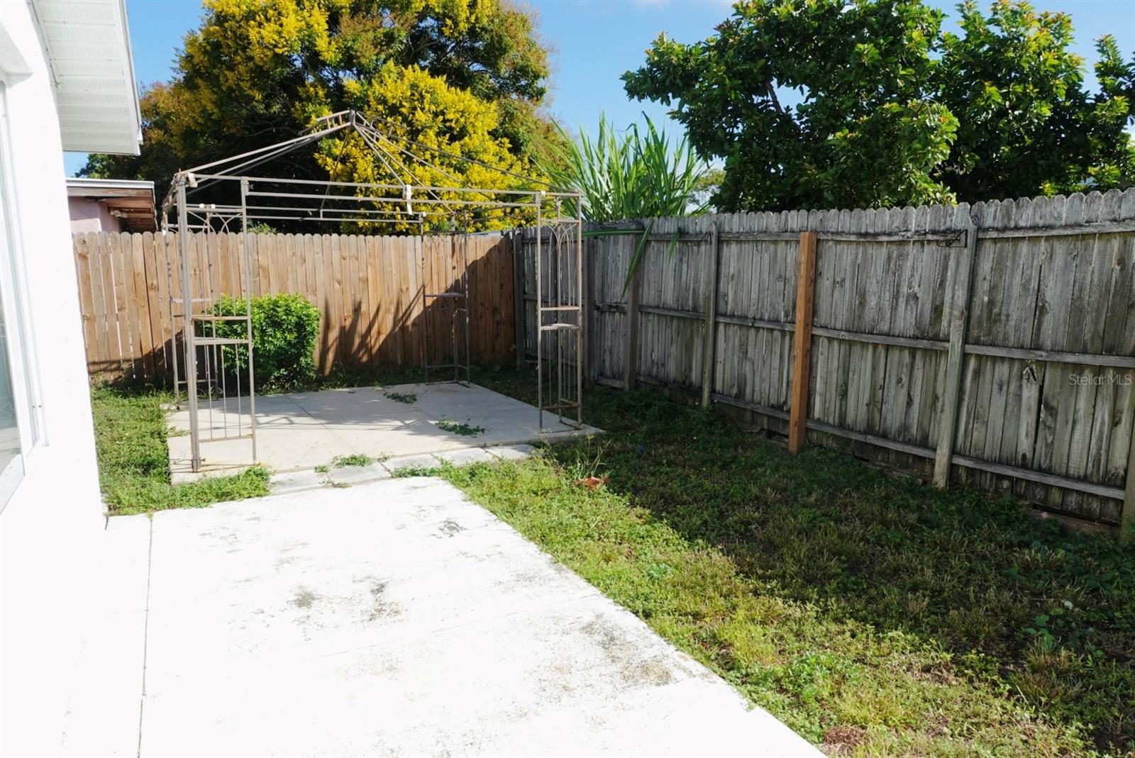 Image 33 of 34 For 8948 Saint Regis Lane