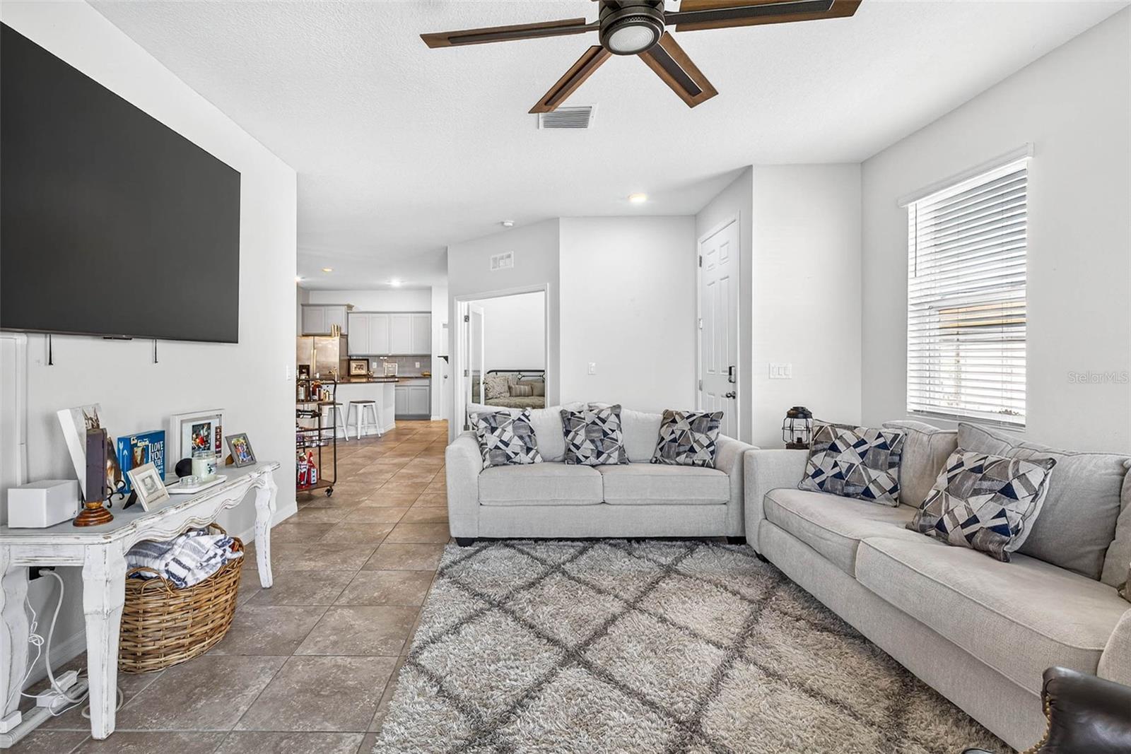 Image 11 of 55 For 7847 Stonebrook Circle