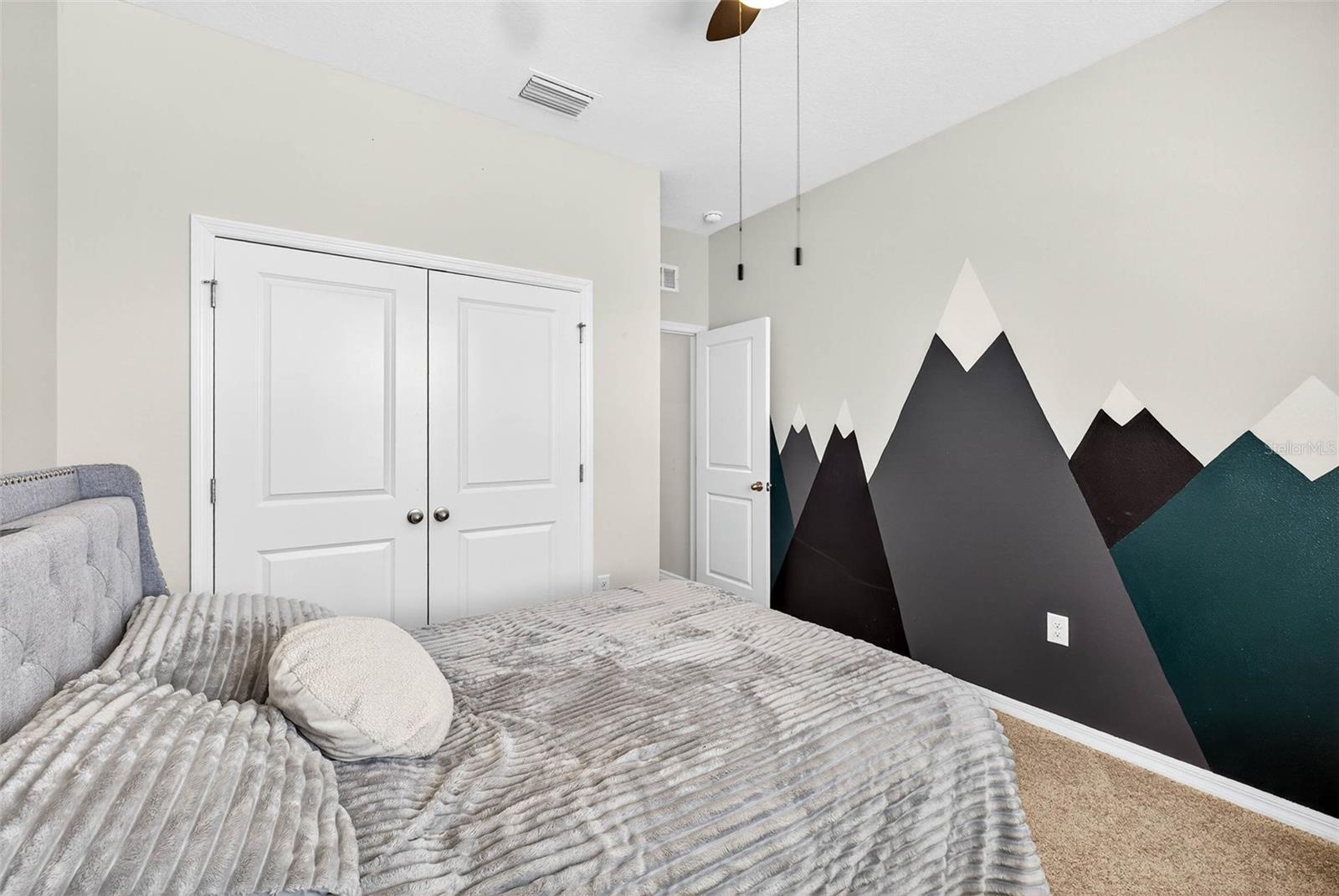 Image 28 of 55 For 7847 Stonebrook Circle