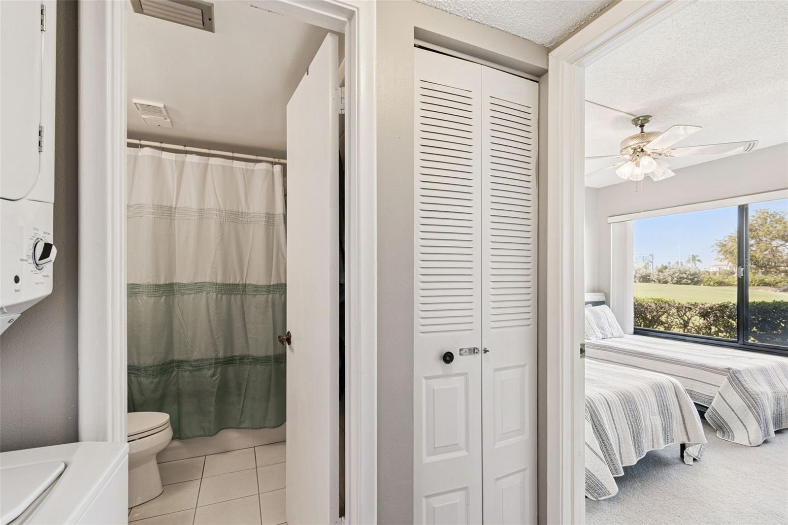 Image 27 of 52 For 6105 Palma Del Mar Boulevard S 120