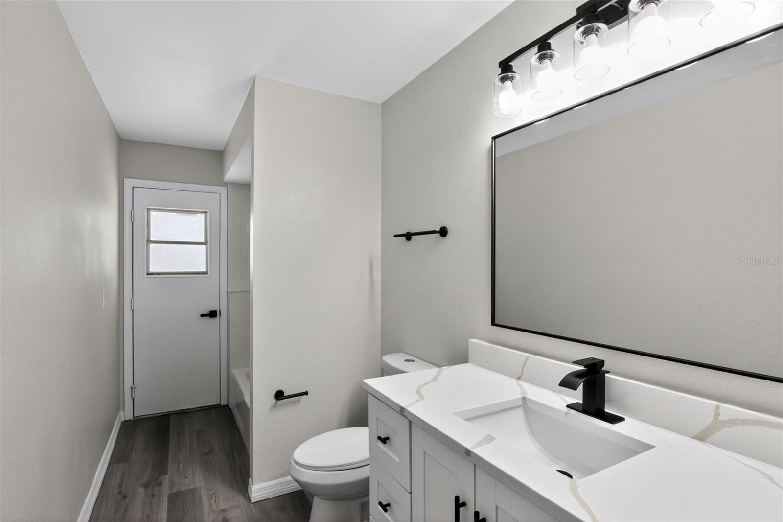 Image 14 of 20 For 3441 Calgary Lane