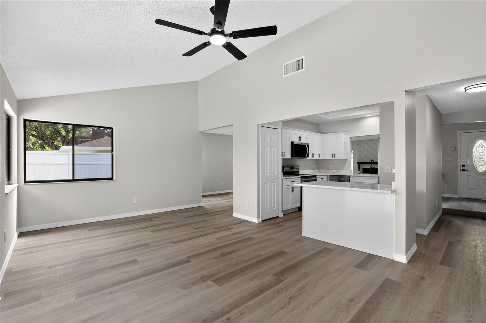 Image 8 of 20 For 3441 Calgary Lane