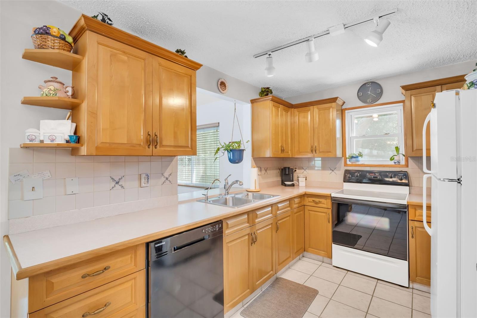 Image 16 of 40 For 2289 Citrus Way