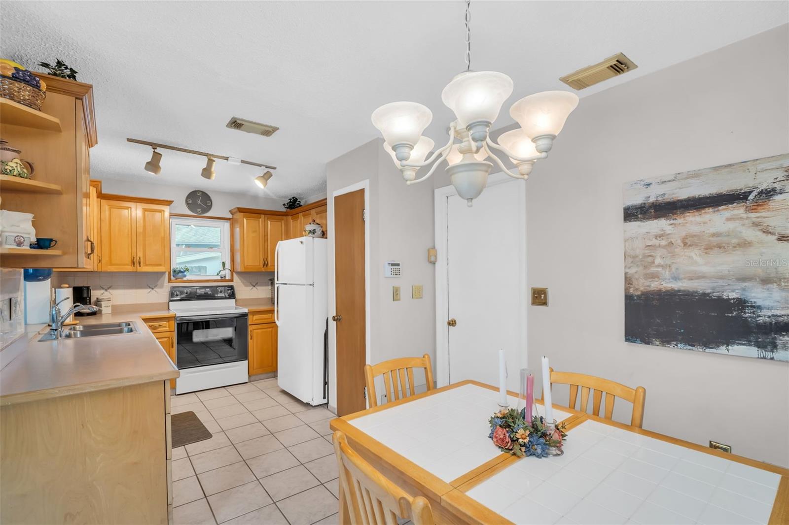 Image 4 of 40 For 2289 Citrus Way
