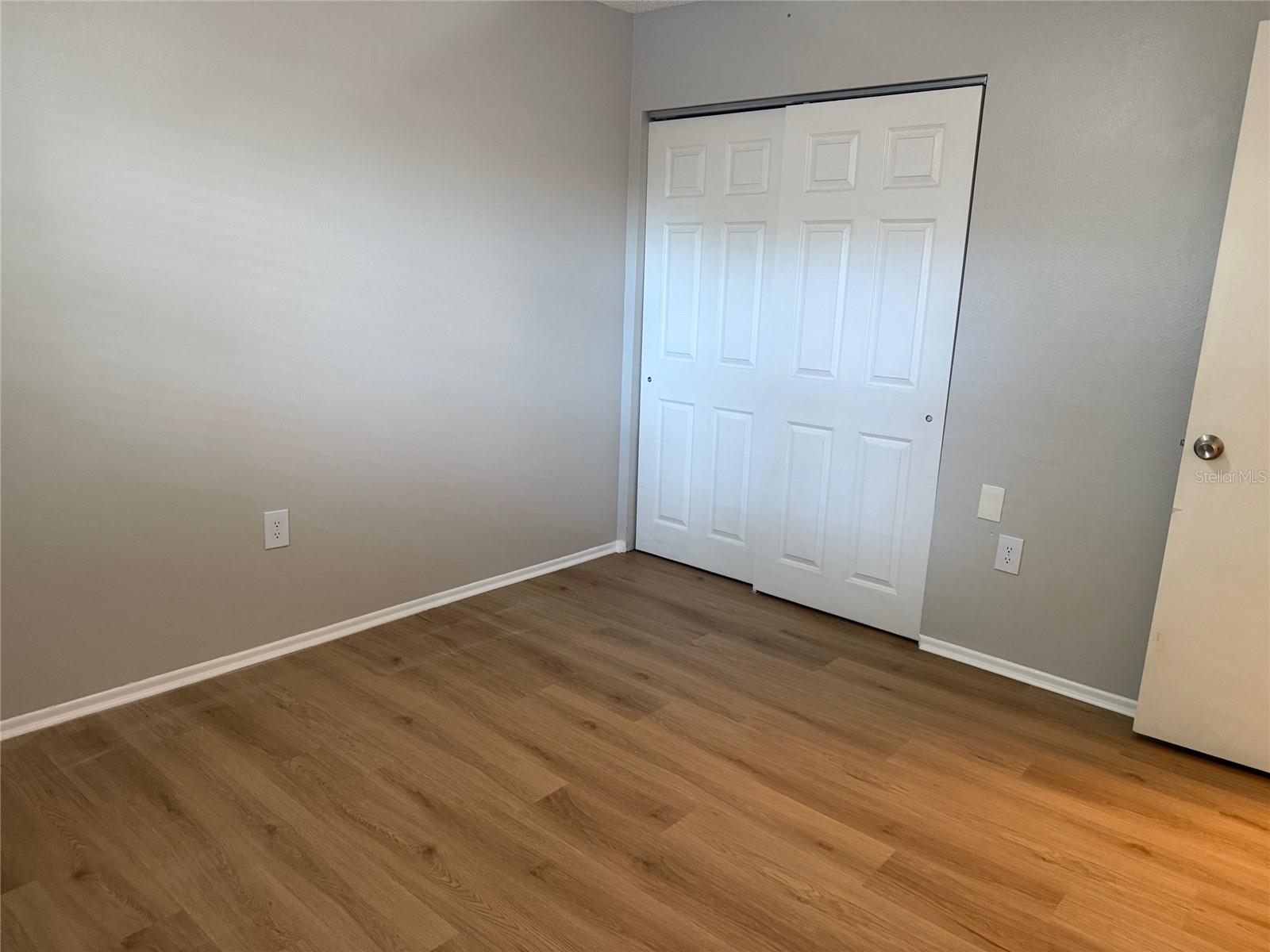 Image 33 of 38 For 10401 Leaning Oak Drive