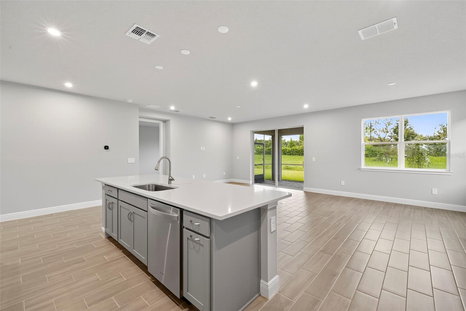 Image 12 of 38 For 12309 49th Street E