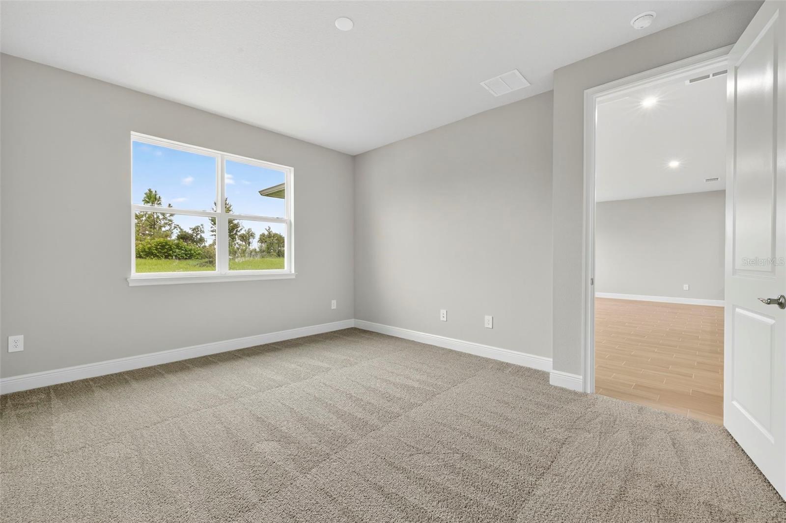 Image 15 of 38 For 12309 49th Street E