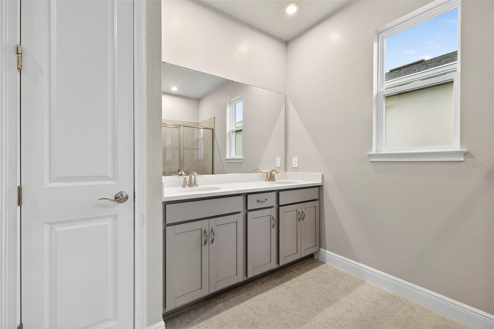 Image 18 of 38 For 12309 49th Street E