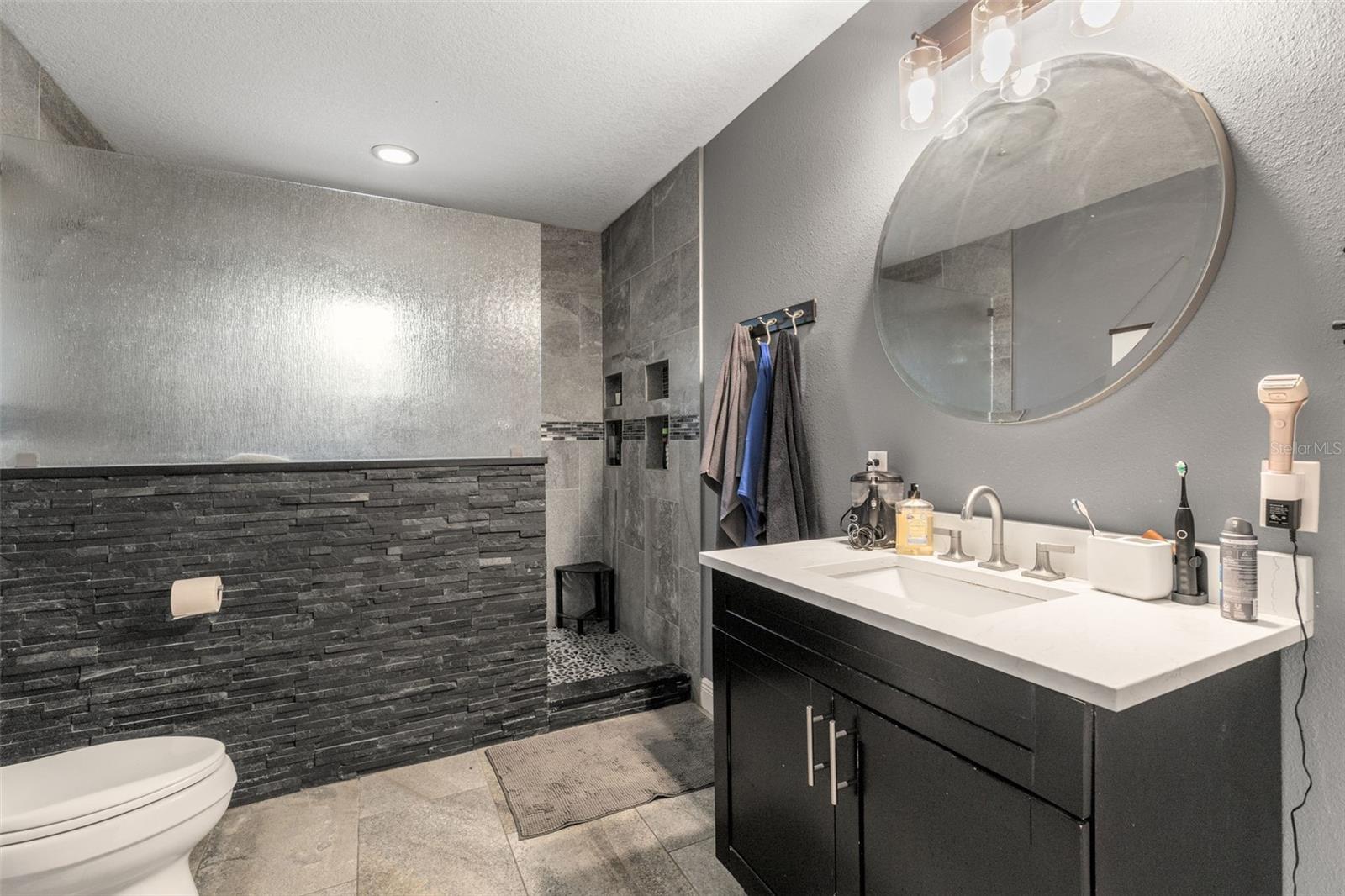 Image 15 of 28 For 1224 80th Avenue N