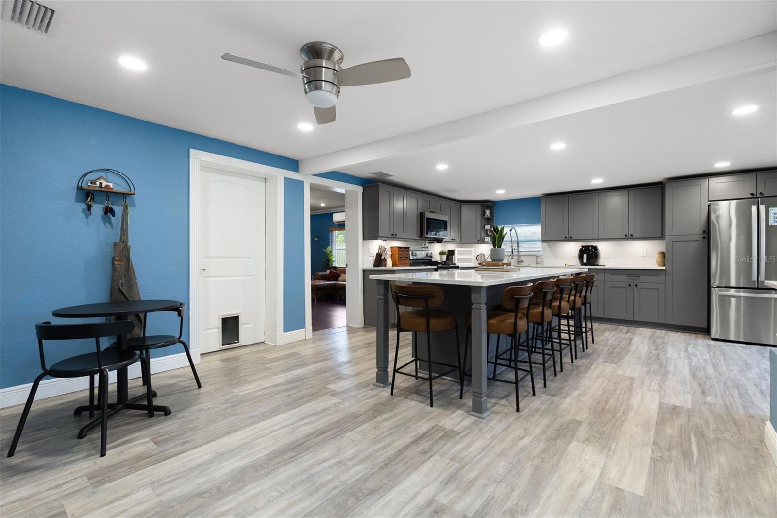 Image 6 of 28 For 1224 80th Avenue N