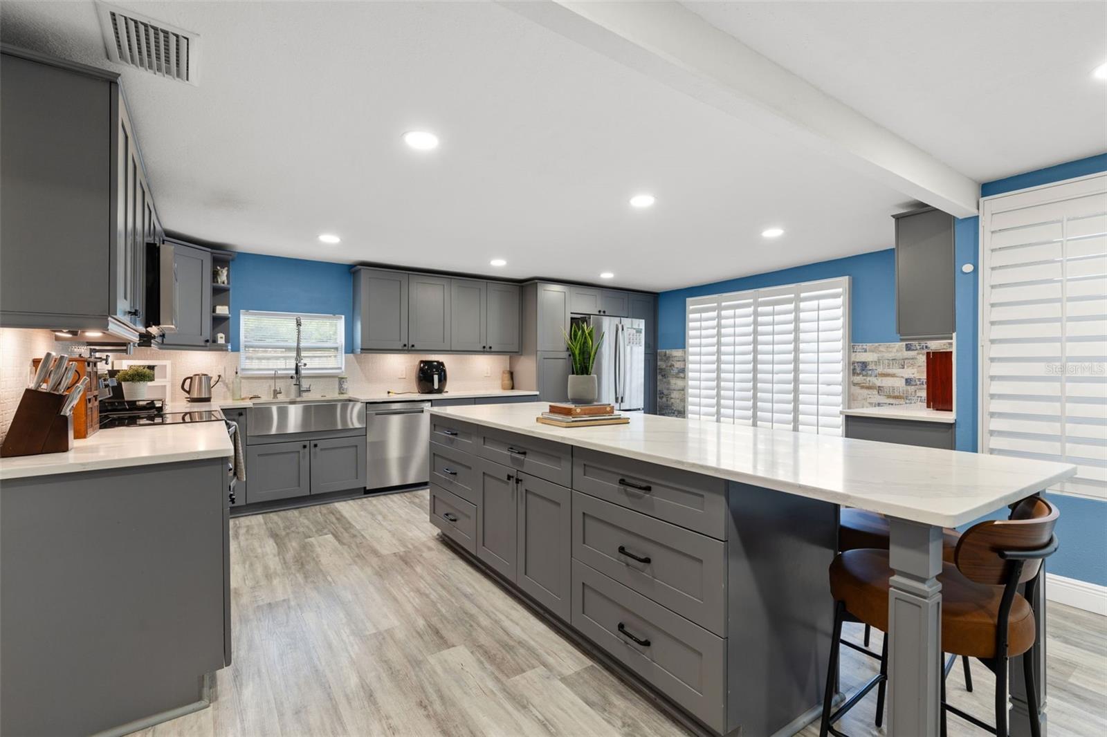 Image 8 of 28 For 1224 80th Avenue N