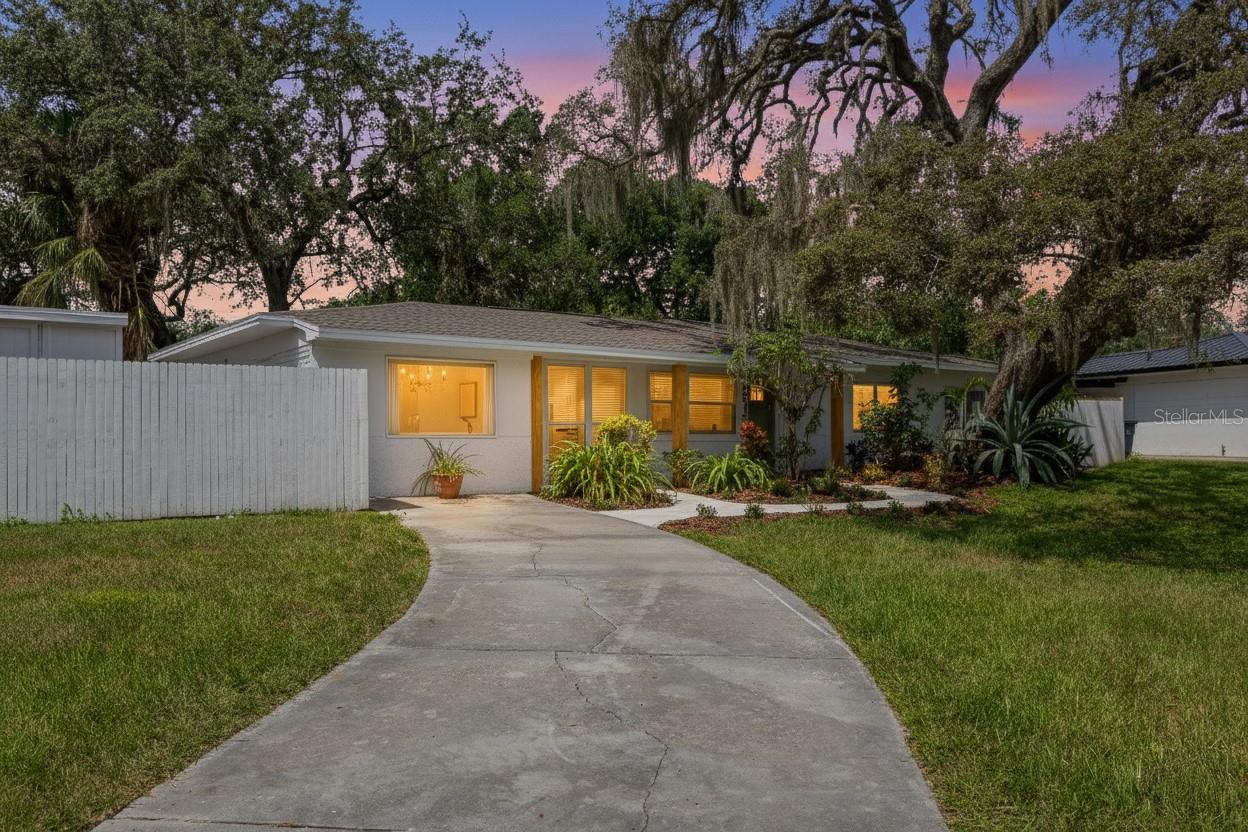 Details for 6013 Roberta Circle, TAMPA, FL 33604