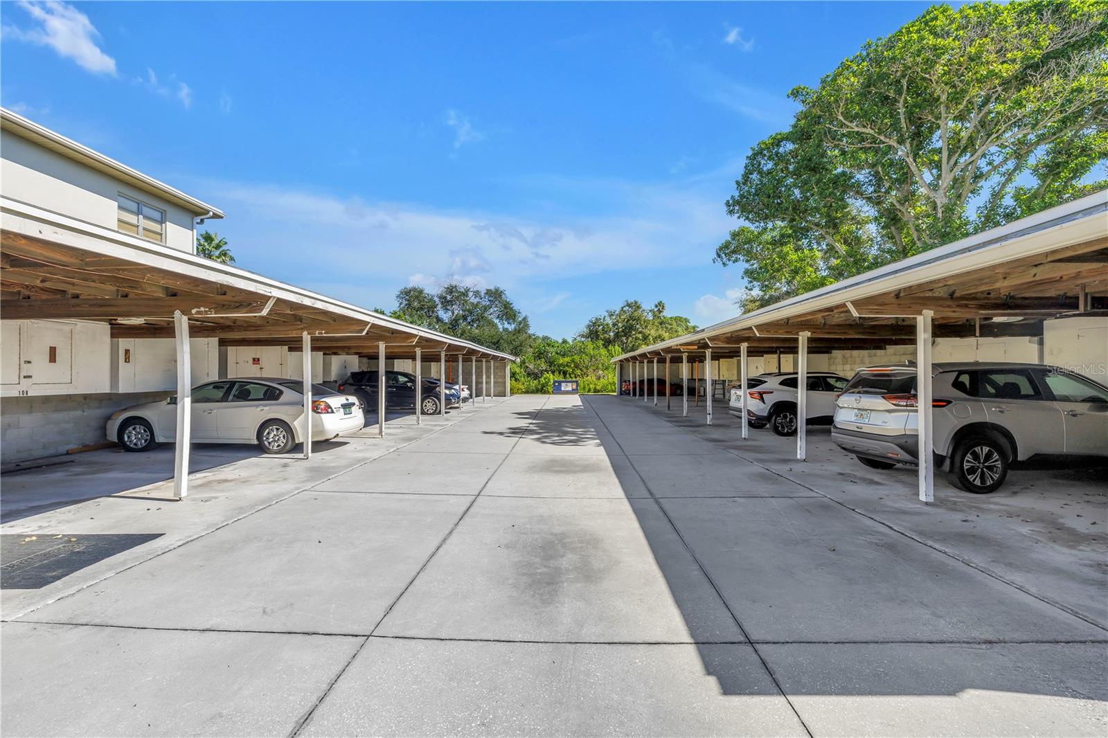 Image 33 of 48 For 4455 Duhme Road 109