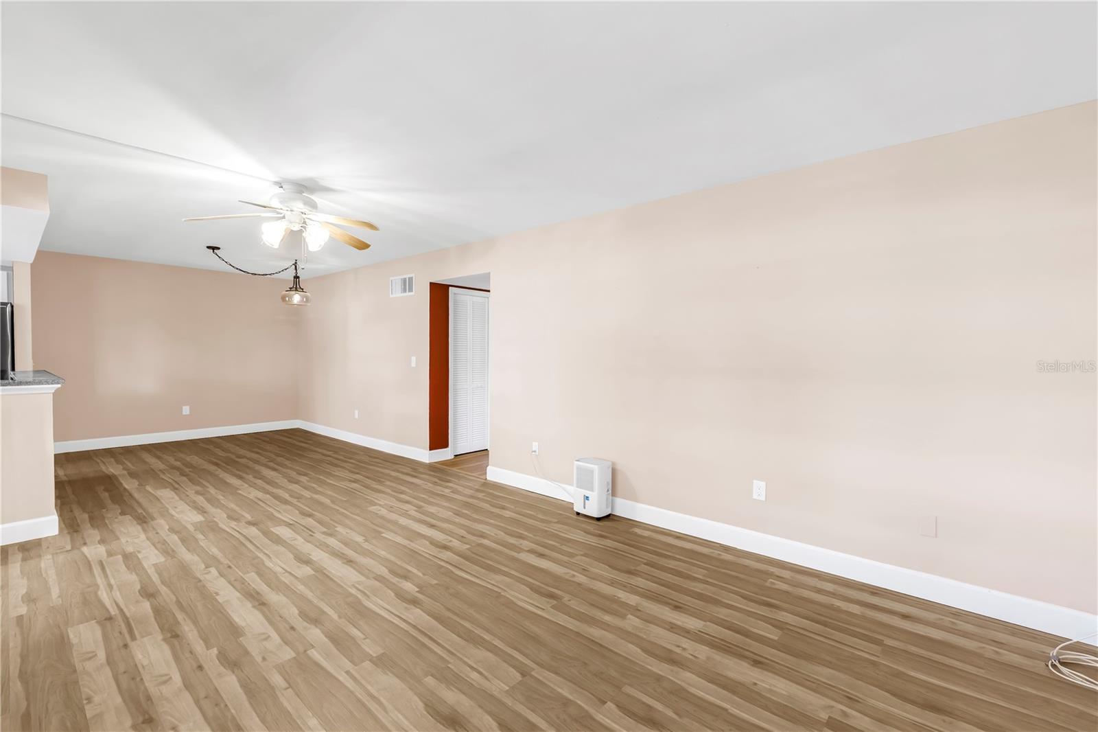 Image 5 of 48 For 4455 Duhme Road 109