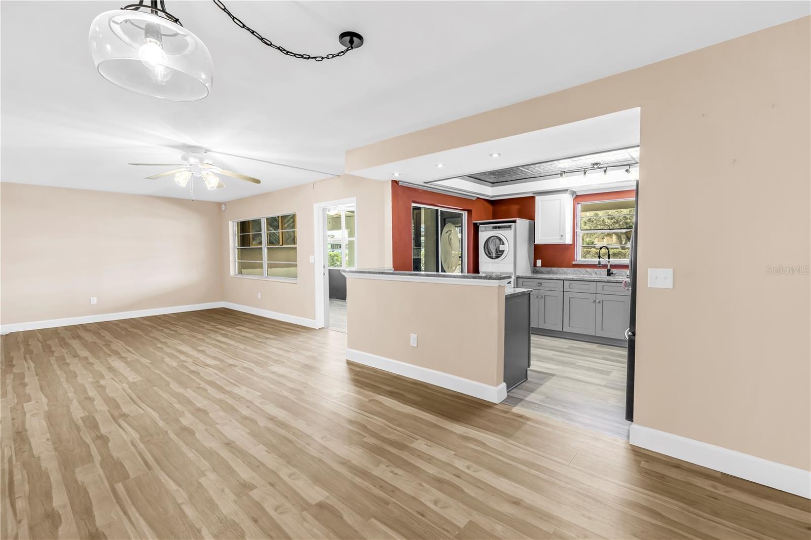 Image 9 of 48 For 4455 Duhme Road 109