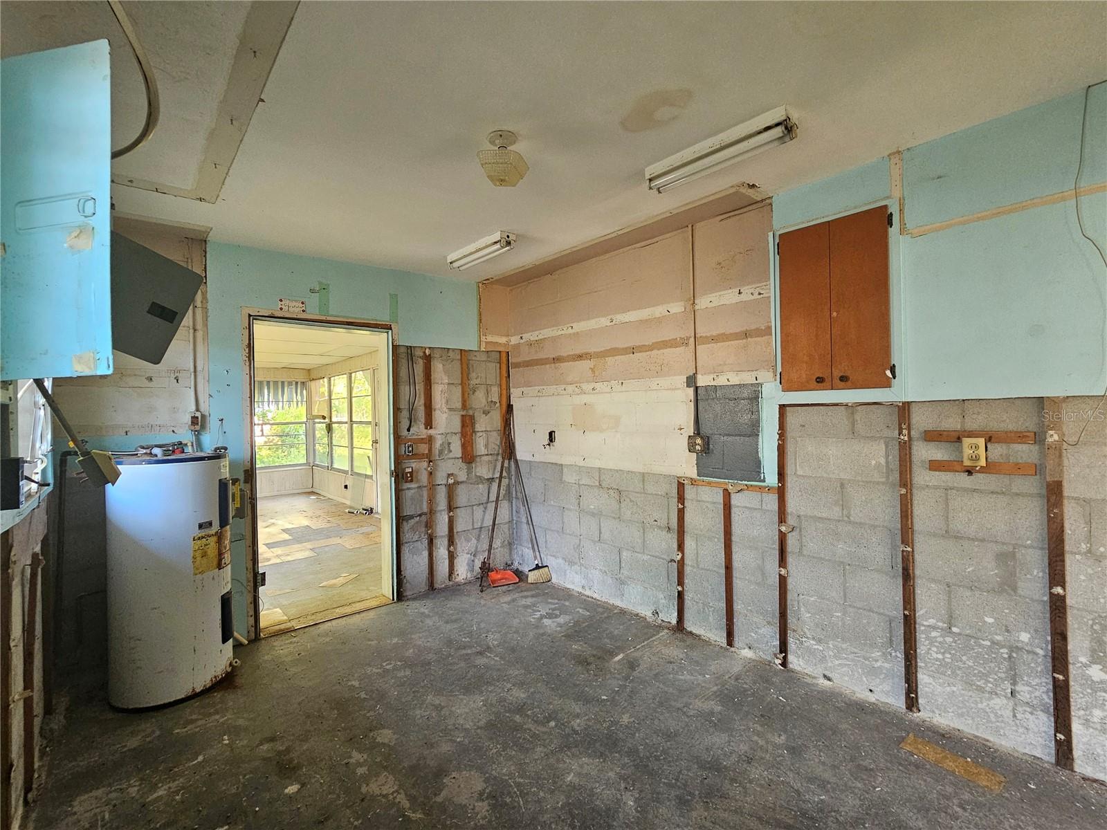 Image 11 of 19 For 1211 Bay Palm Boulevard