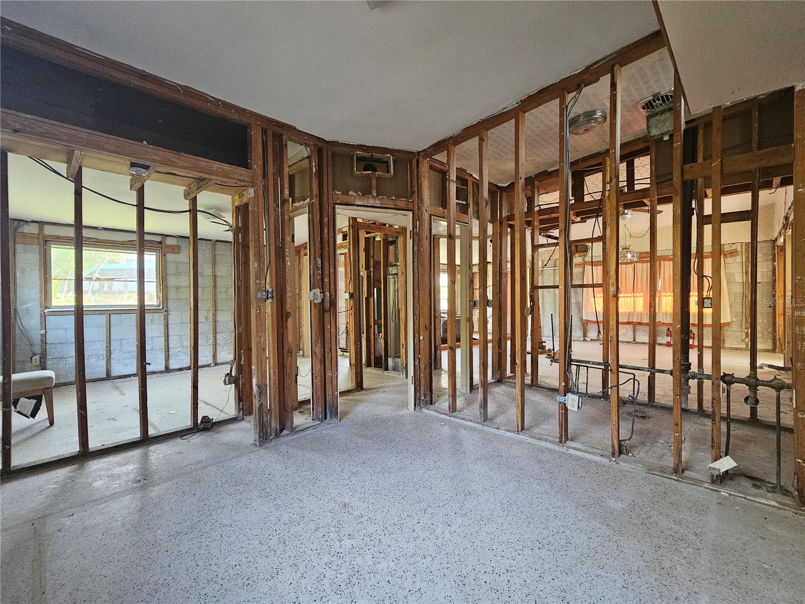 Image 9 of 19 For 1211 Bay Palm Boulevard