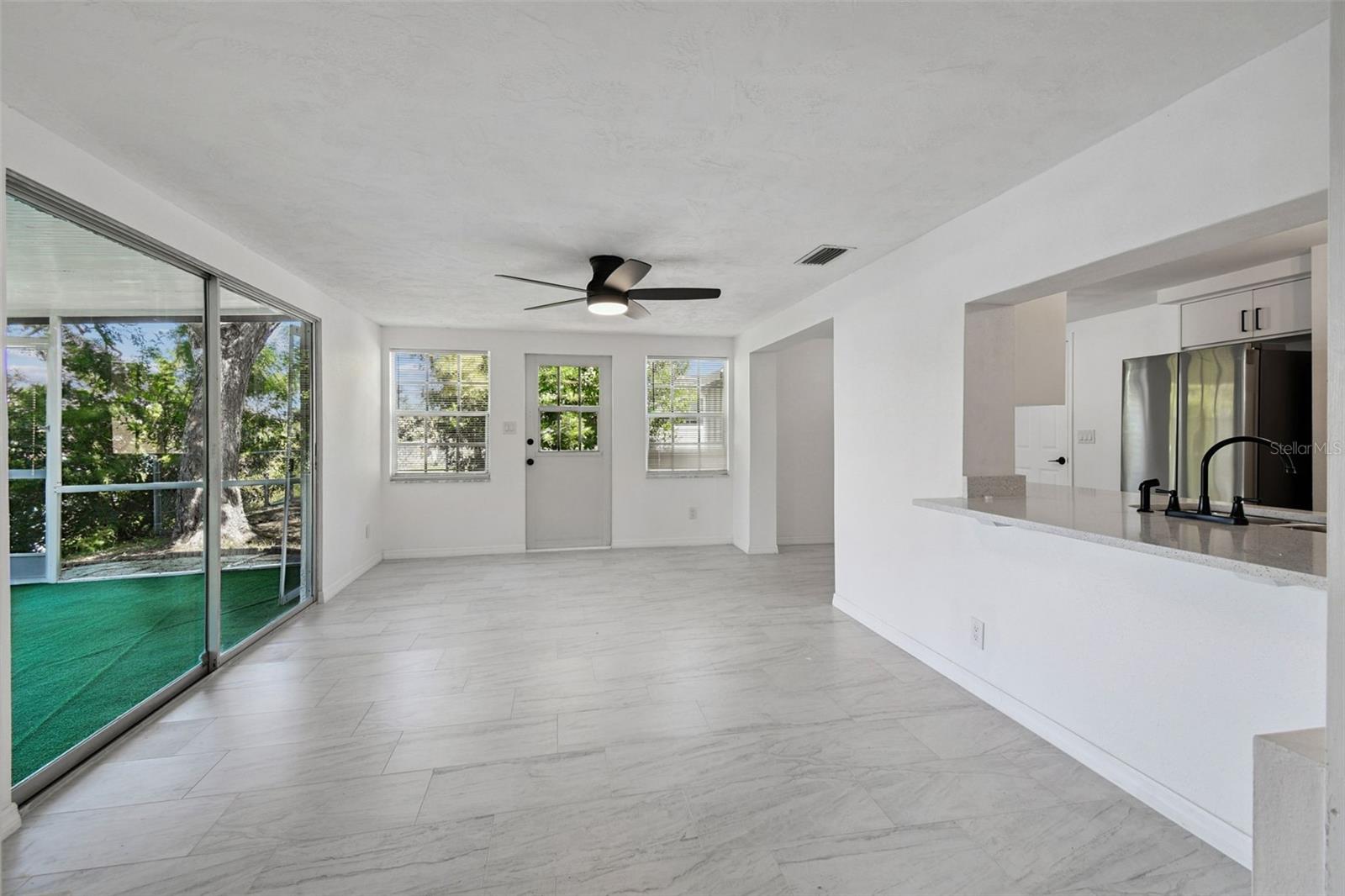 Image 21 of 48 For 3513 Landale Drive