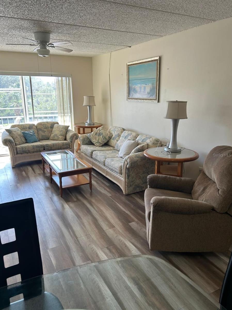 Image 3 of 24 For 12760 Indian Rocks Road 1048