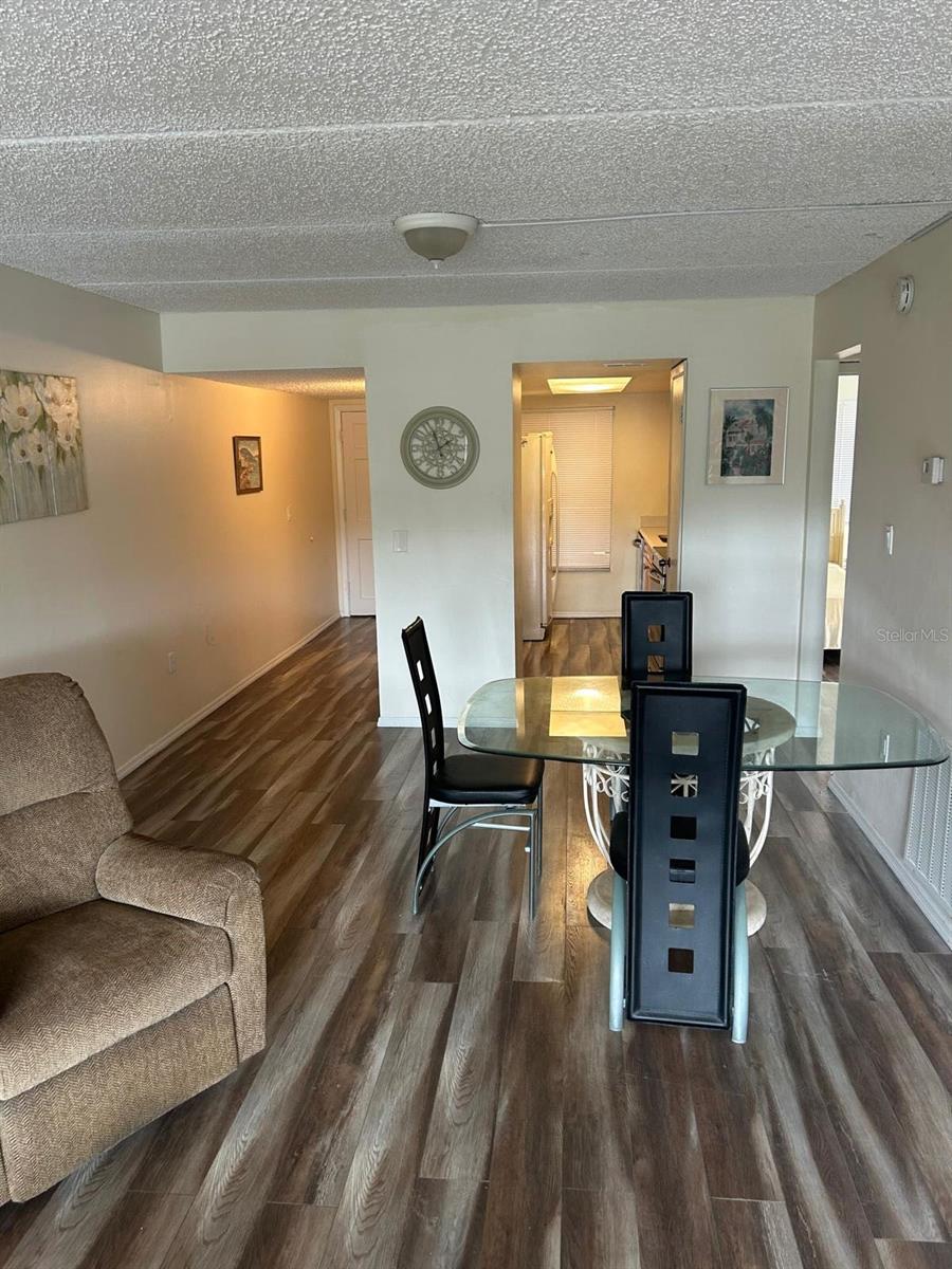Image 5 of 24 For 12760 Indian Rocks Road 1048