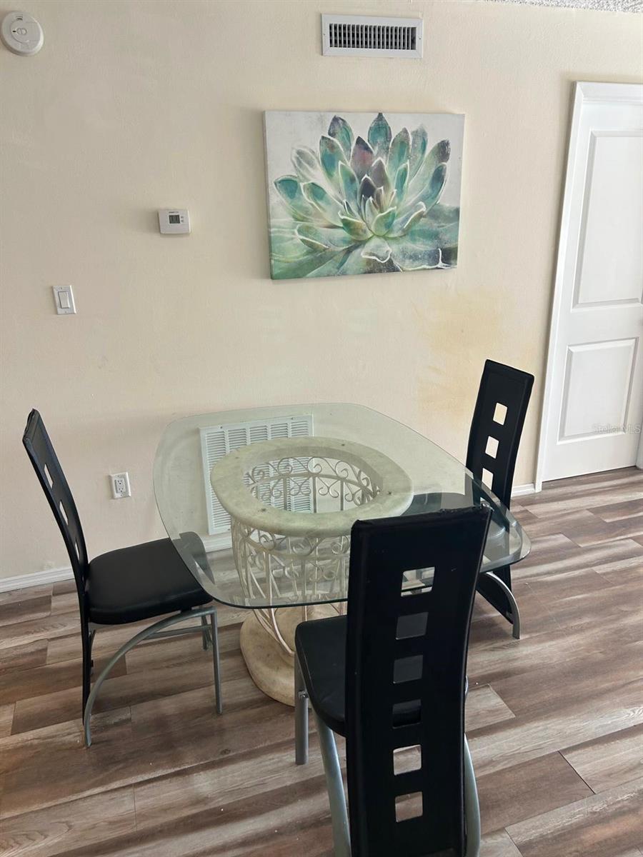 Image 6 of 24 For 12760 Indian Rocks Road 1048