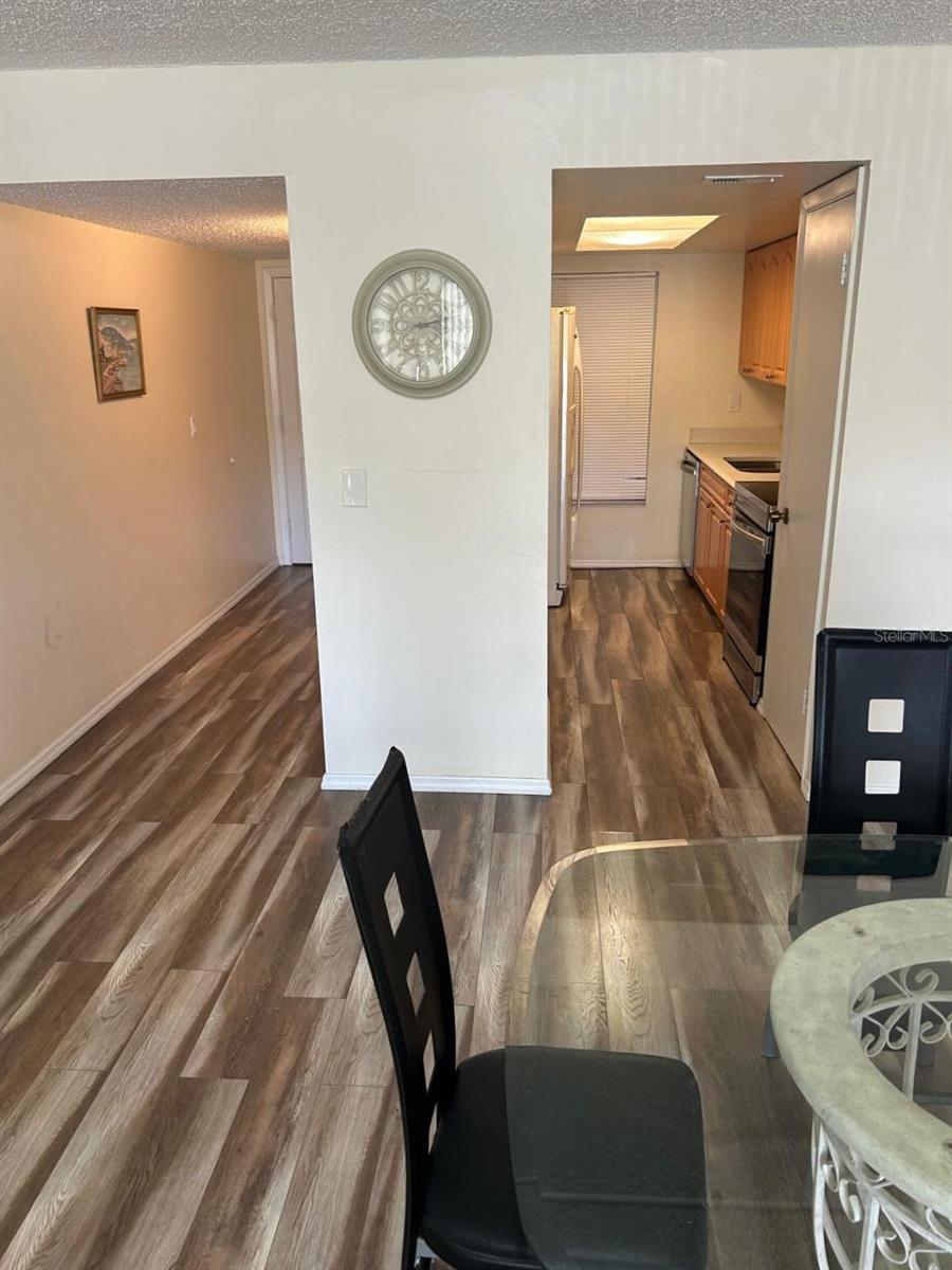 Image 7 of 24 For 12760 Indian Rocks Road 1048