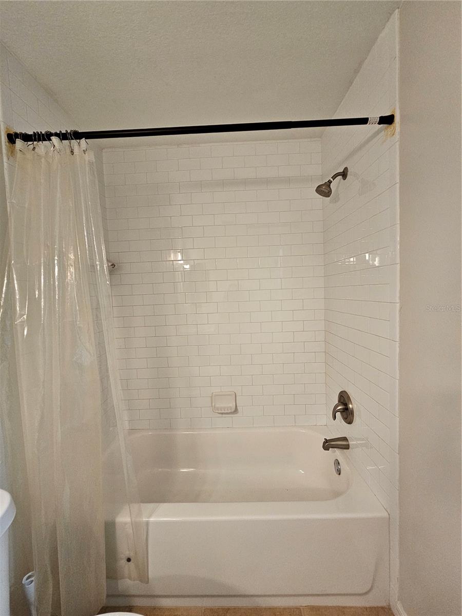 Image 12 of 23 For 540 Golden Raintree Place 540