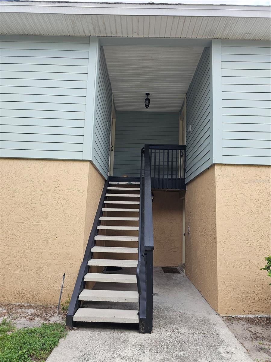 Image 2 of 23 For 540 Golden Raintree Place 540