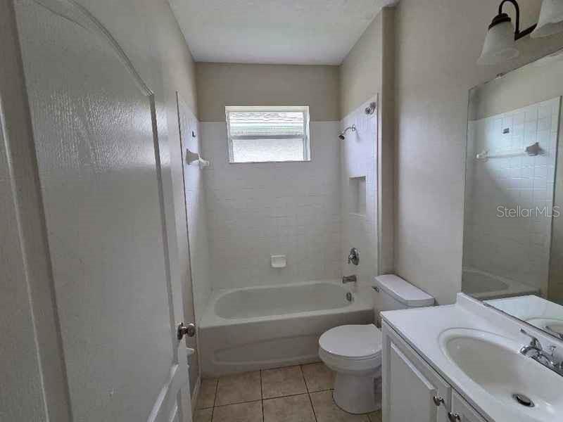 Image 7 of 15 For 14611 Potterton Circle