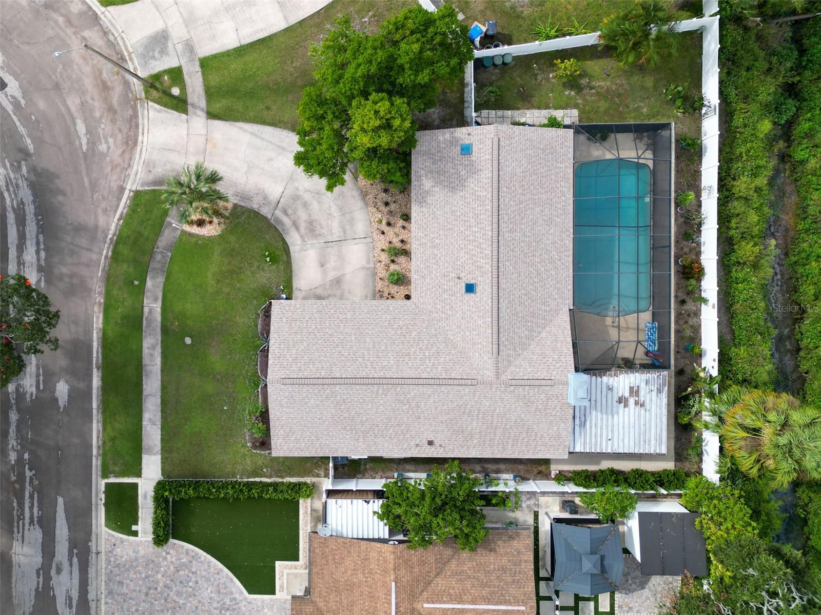 Image 37 of 42 For 6704 Gateway Drive