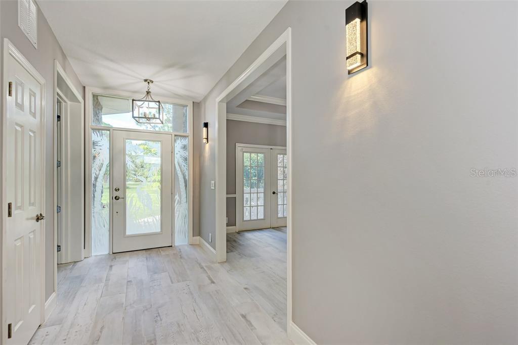 Image 15 of 91 For 1648 Bayshore Drive