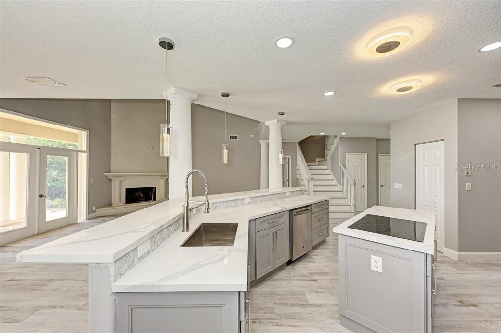 Image 30 of 91 For 1648 Bayshore Drive
