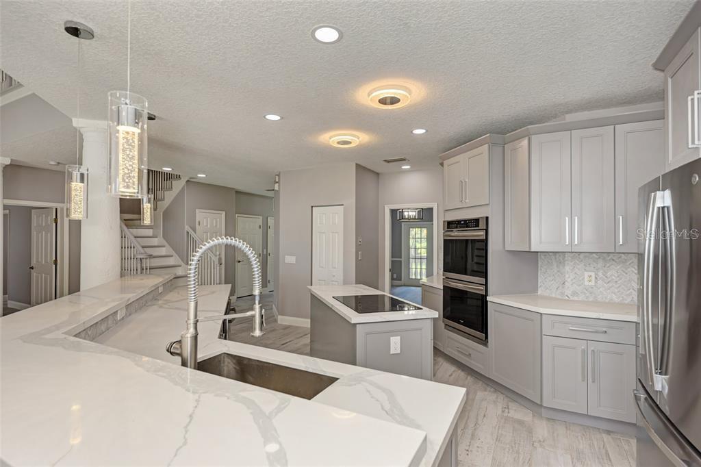 Image 32 of 91 For 1648 Bayshore Drive