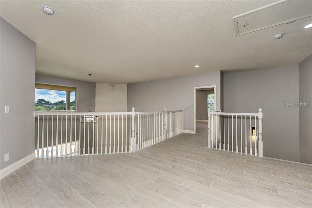 Image 36 of 91 For 1648 Bayshore Drive