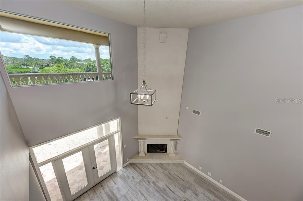 Image 38 of 91 For 1648 Bayshore Drive