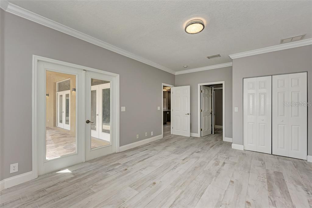 Image 41 of 91 For 1648 Bayshore Drive